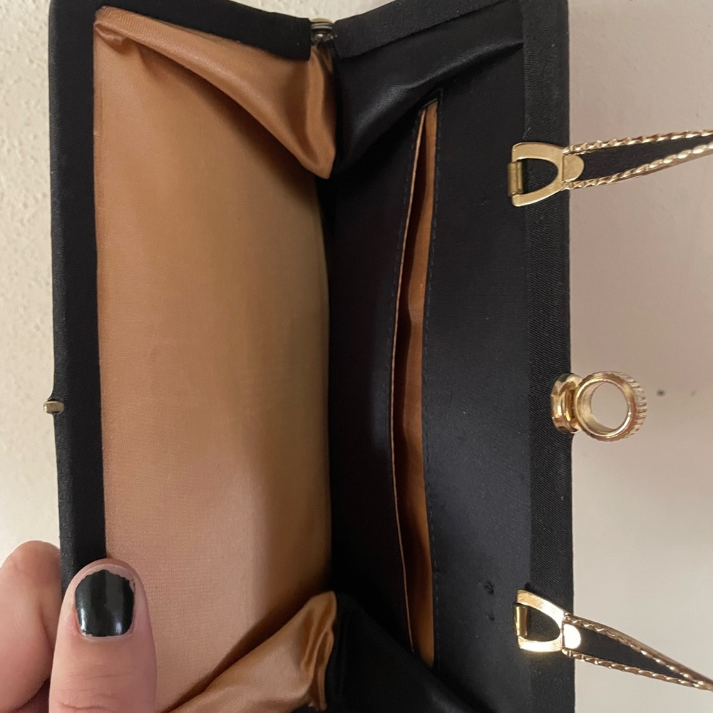 Multiple purses - Picture 4 of 6